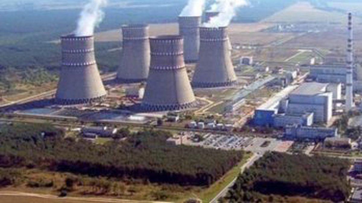 Nuclear plants throttle down after 9th combined Russian air attack on Ukraine