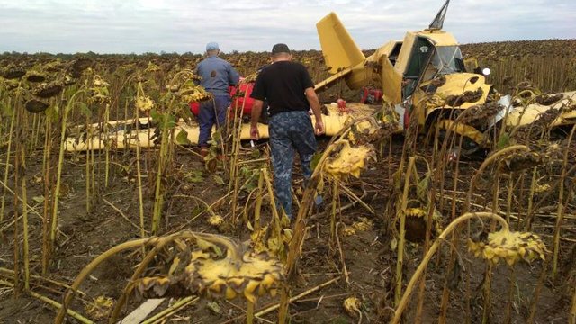 В Хмельницкой области упал самолет-ороситель