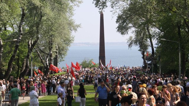 Дрібні сутички супроводжують покладання квітів на Алеї Слави в Одесі
