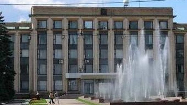 В центре Донецка собираются участники инициированного Ахметовым марша