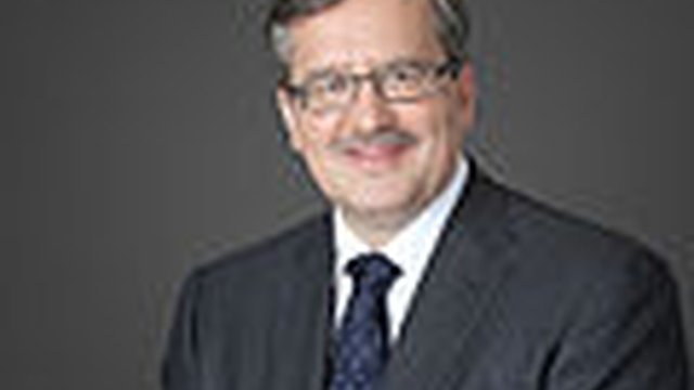 Ukraine has to choose between Customs Union and EU, says Komorowski