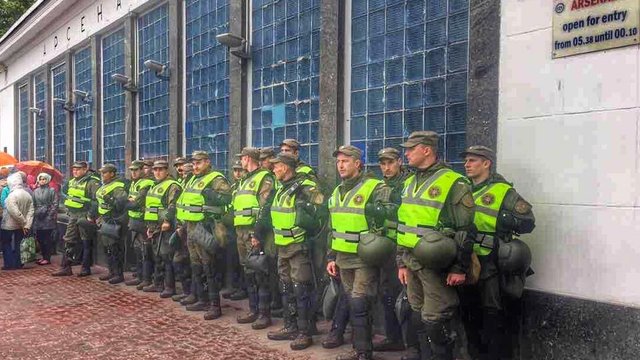 В Україні на заходах з нагоди 9 травня затримано 45 осіб