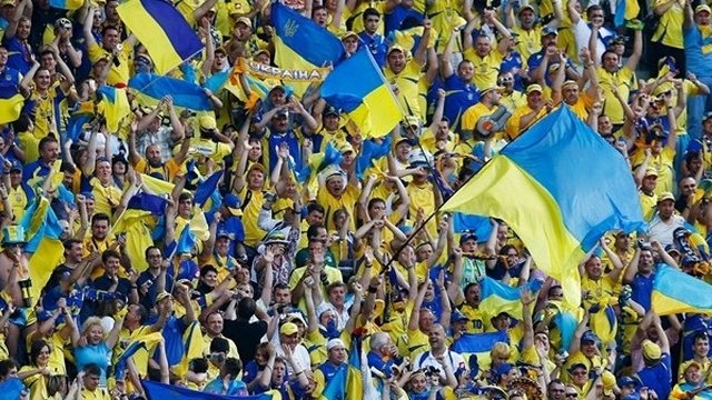 Ukraine defeats Sweden 2-1