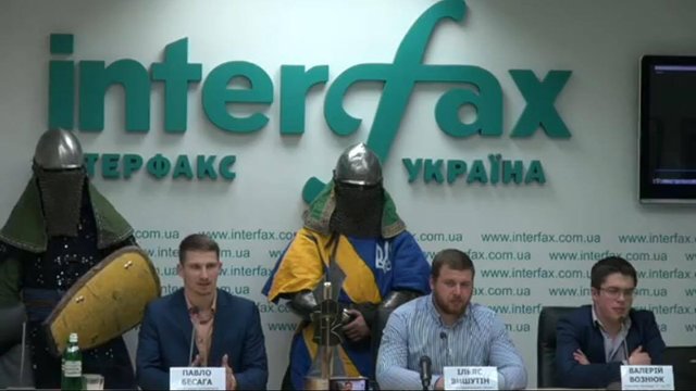 Чемпіони світу з історичного середньовічного бою хочуть популяризувати його в Україні та домогтися визнання МОК