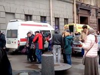 В результате взрыва в метро Петербурга погибли 14 человек