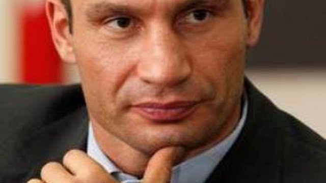 Кличко пообіцяв виділити 13,5 млн грн на завершення будівництва відділення "швидкої допомоги" і запуск комп'ютерного томографа міськлікарні №12
