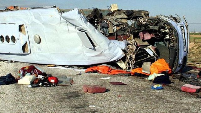 20 человек погибли в результате аварии туристического автобуса на юго-западе Турции