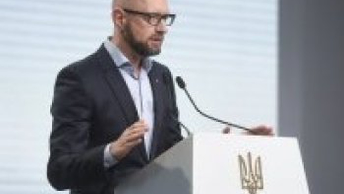 Рішуче виступаю проти ідей створення нового типу НАТО – Яценюк