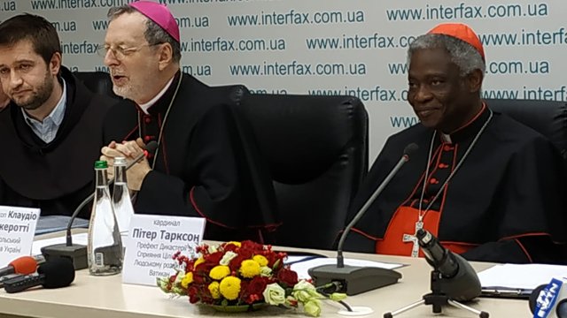 Пострадавшие от военных действий на Донбассе получили помощь на 15 млн евро в рамках гуманитарной миссии Папы Римского