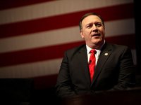 Помпео обсудил с главой МИД Венгрии важность поддержки Украины