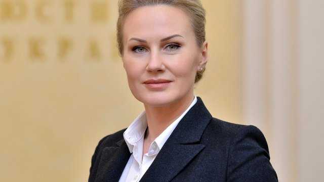 Замминистр юстиции Ирина Садовская: "Минюст не создает санкций, а повышает квалификацию тех, кто осуществляет госрегистрацию"