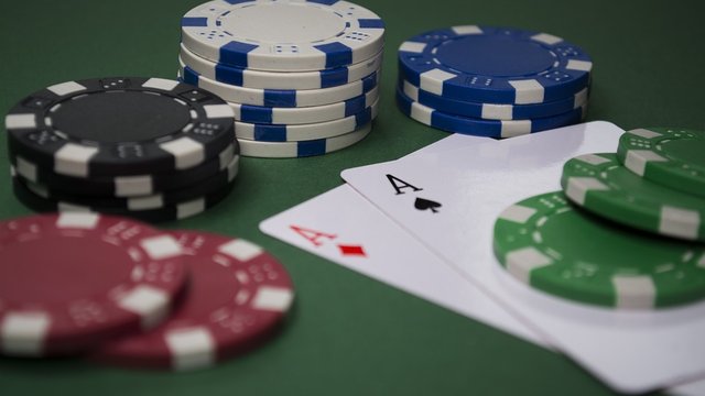 Govt bans all types of gambling advertising