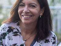 Мерка Парижа супроводить гумконвой із Єревана до Лачинського коридору