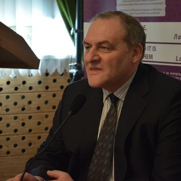 Евгений Захаров