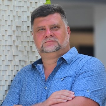 Олександр Новохатський