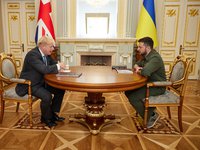 Зеленський повідомив, що зустрівся з Борисом Джонсоном у Києві