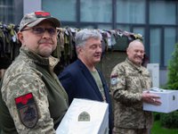 Підтримка Збройних Сил України – головний пріоритет діяльності Петра Порошенка