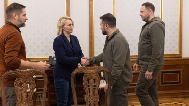 США мають намір притягнути Росію до відповідальності за воєнні злочини – Зеленський після зустрічі з Брінк