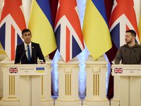 Зеленский в разговоре с Сунаком: скорость поставки военной помощи сегодня – успех Украины на поле боя