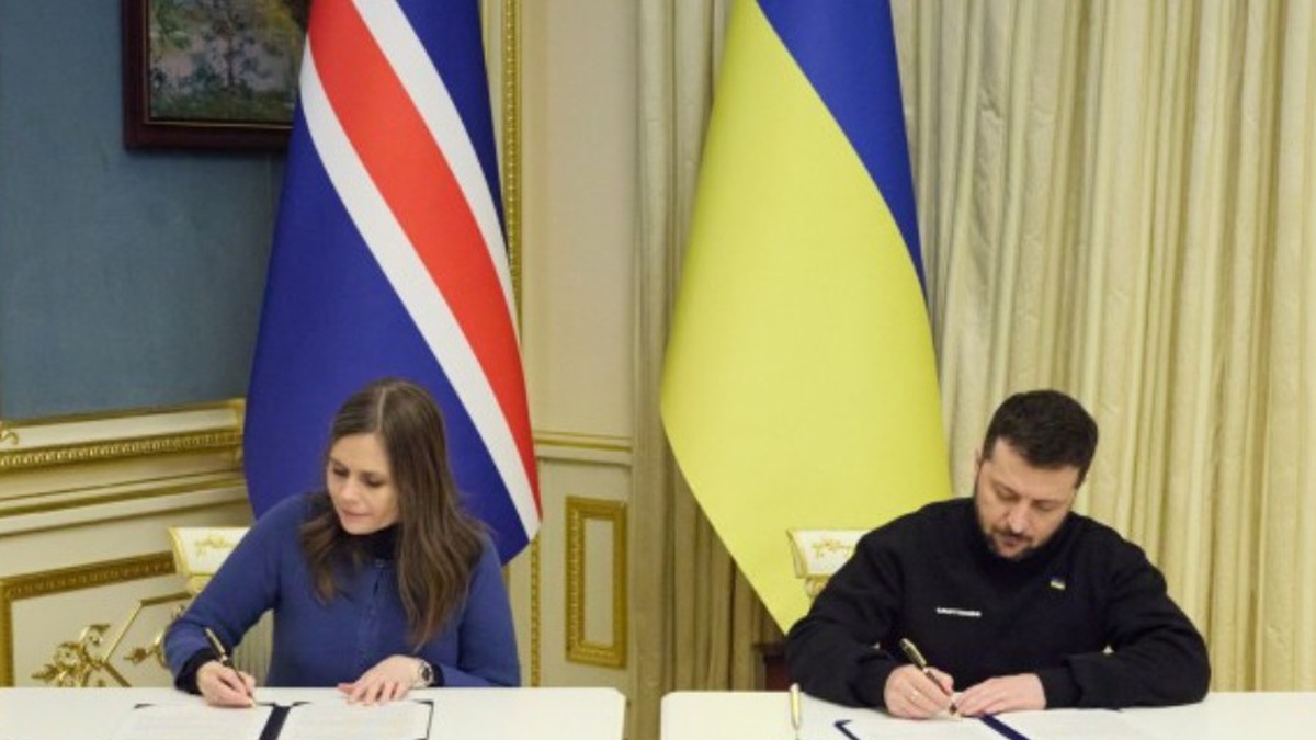 Zelenskyy invites Icelandic business to invest in Ukraine's green energy projects - Vimarsana News