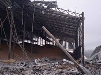 Російські війська двома авіабомбами зруйнували зерносховище у Вовчанську