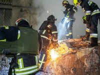 Триває ліквідація наслідків ворожого удару по житловому будинку в Одесі