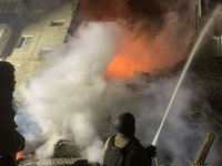 У Сумах внаслідок влучання "шахеда" у п'ятиповерхівку є поранені та загиблі -