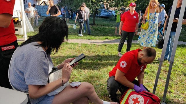 УЧХ допомагає постраждалим від атак РФ в Одесі та Черкасах