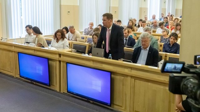 Верховный суд постановил истребовать у СНБО и Кабмина документы по санкциям против Порошенко