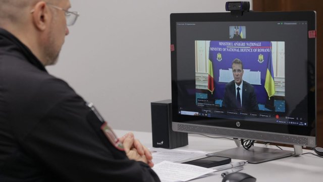 Міністри оборони України та Румунії обговорили підготовку українських військових і пілотів