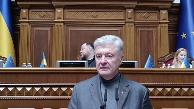 Порошенко считает неконституционным голосование за премьера в Раде из-за отсутствия коалиции