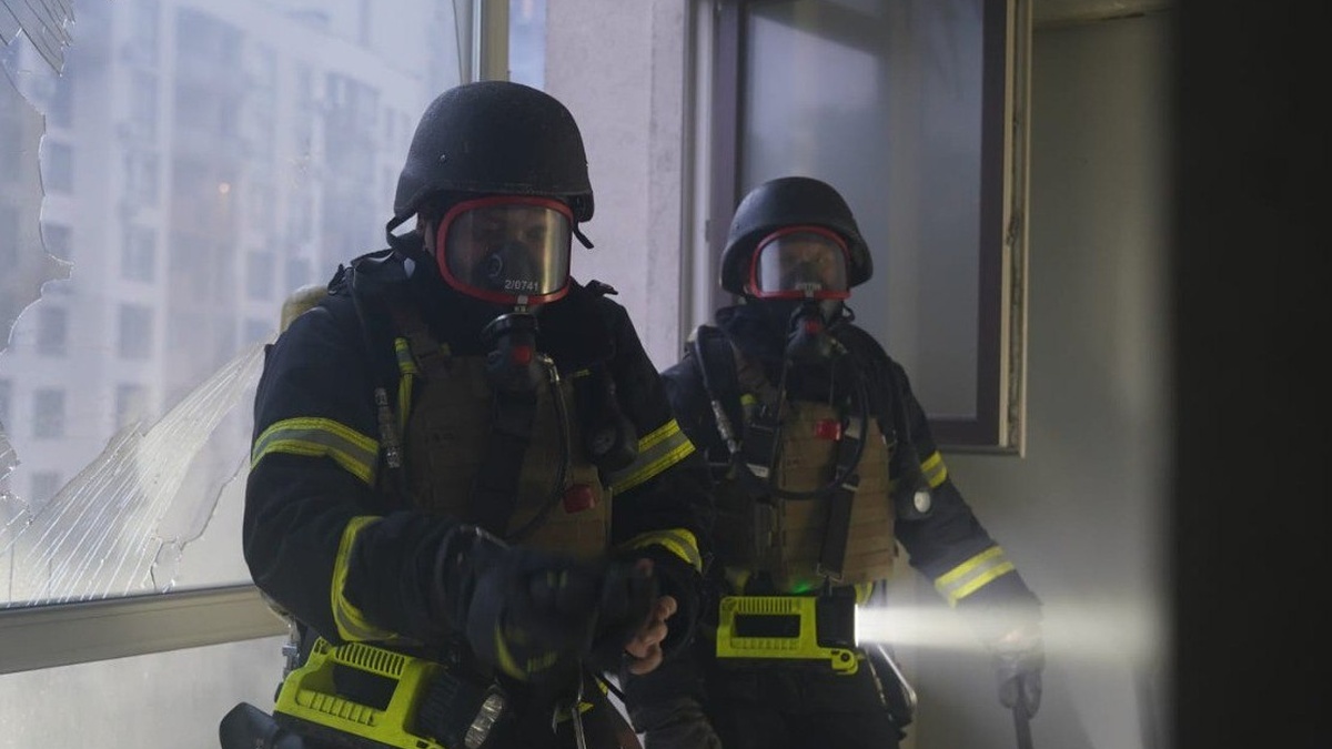 Zelenskyy emphasizes continued production of drone interceptors after Russian night attack