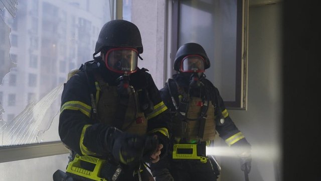 У ДСНС підтвердили загибель людини внаслідок атаки на Київ і показали наслідки ударів