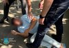 Затримано шахрая, який за EUR25 тис. обіцяв працевлаштувати дівчину на керівну посаду в Офісі генпрокурора
