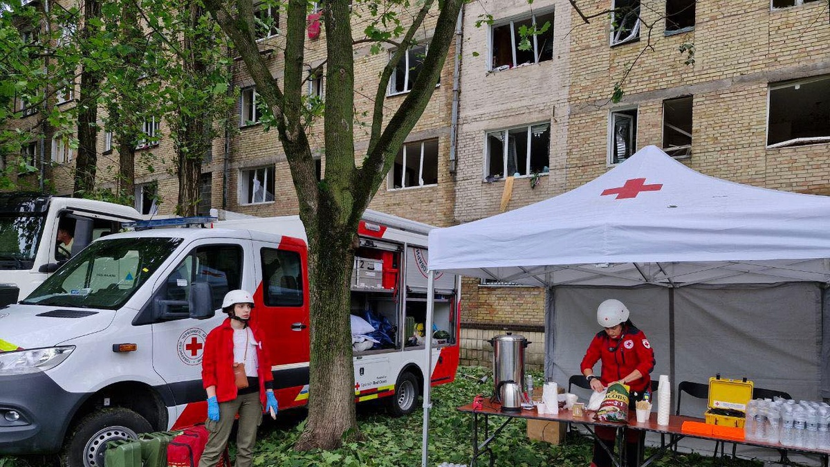 Ukrainian Red Cross Society helps victims of Russian attack on Kyiv