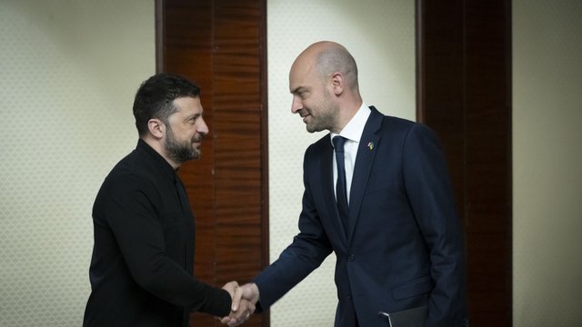 Зеленський обговорив потребу в ППО із главою МЗС Франції