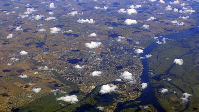 Дорога Херсон-Миколаїв непроїзна через дрони вже давно, під загрозою - інші міста – екснардеп Луценко
