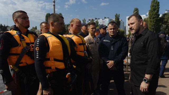 Глава МВС: Плануємо збільшити команду універсальних рятувальників