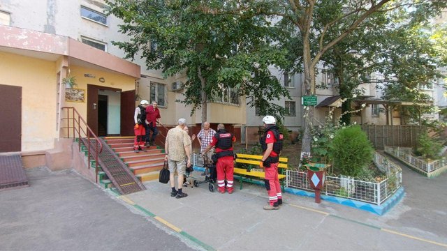 УЧХ продовжує евакуацію мешканців мікрорайону Корабел у Херсоні