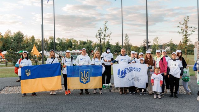 Разом воюємо, разом реабілітуємося: "Українські вертольоти" стали партнером ветеранського марш-кидка