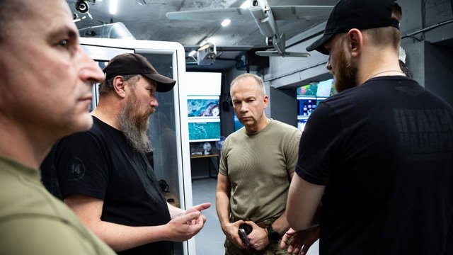 Сирський відзначив результативну роботу в операційній зоні ОТУ "Донецьк"