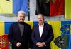 Порошенко обговорив з віцепрезидентом ПА ОБСЄ Прітчардом посилення тиску на РФ задля припинення вогню