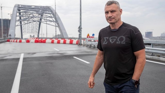 Дорожній рух Подільським мостовим переходом буде повністю відкрито в суботу - Кличко