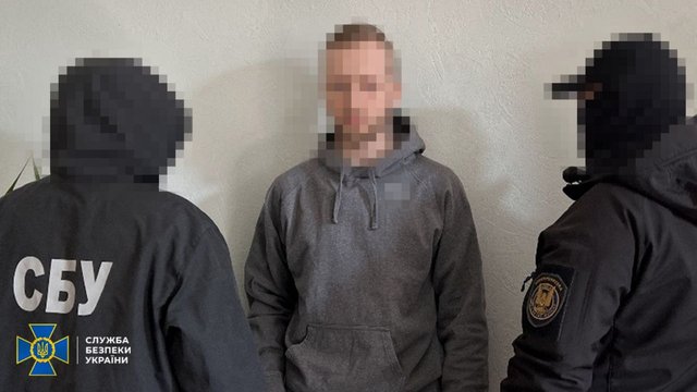 Професорка університету залучила до співпраці з ворогом колишнього студента та ексвійськового - СБУ