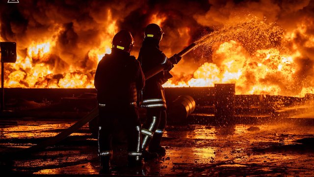 Ukrainian FM accuses Moscow of intentional strikes on Azerbaijani assets