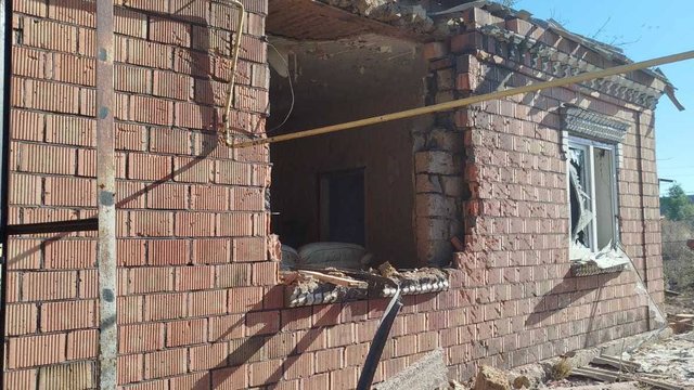 Росіяни обстріляли Нікопольщину, постраждали 2 людини – ОВА