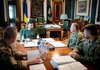 Зеленський обговорив з військовими додаткове постачання для напрямків на Запоріжжі та Донеччині