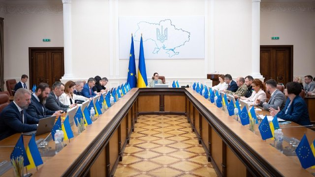 Кабмін збільшив щомісячні виплати для людей, які постраждали на виробництві - Свириденко
