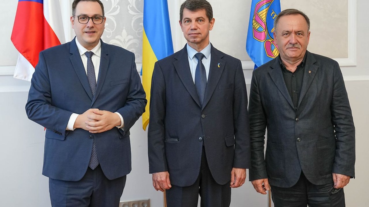 Czech Foreign Minister Lipavsky visits Ternopil region – Nehoda