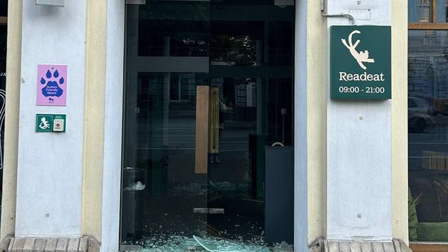 Книжный магазин Readeat в Киеве поврежден в результате российского обстрела